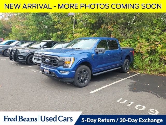 2022 Ford F-150 XLT photo 2