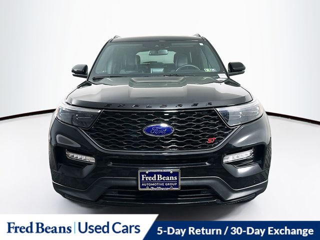 2022 Ford Explorer ST photo 2