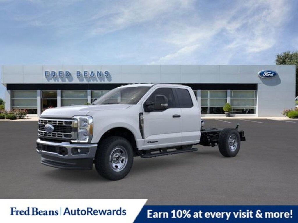 New 2025 Ford F-350 Chassis XL Truck Super Cab