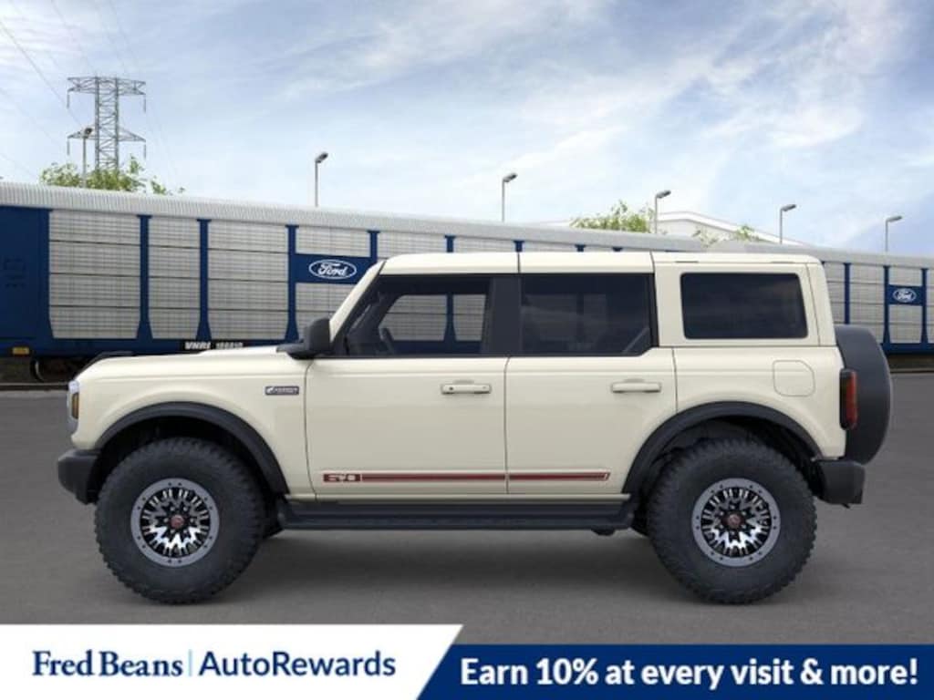 New 2026 Ford Bronco Outer Banks SUV