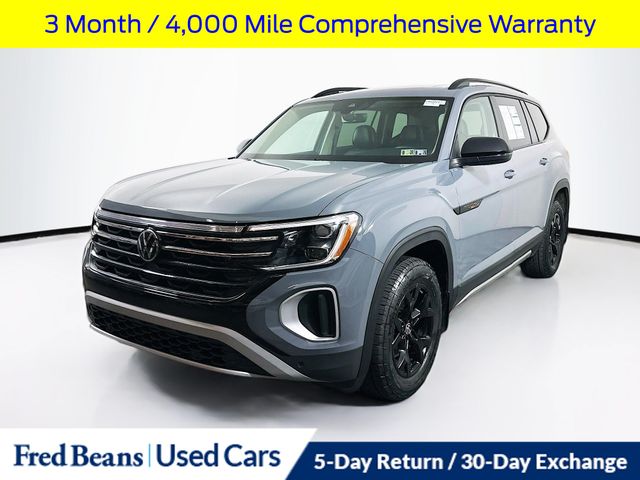 2024 Volkswagen Atlas Peak Edition SE Technology photo 3