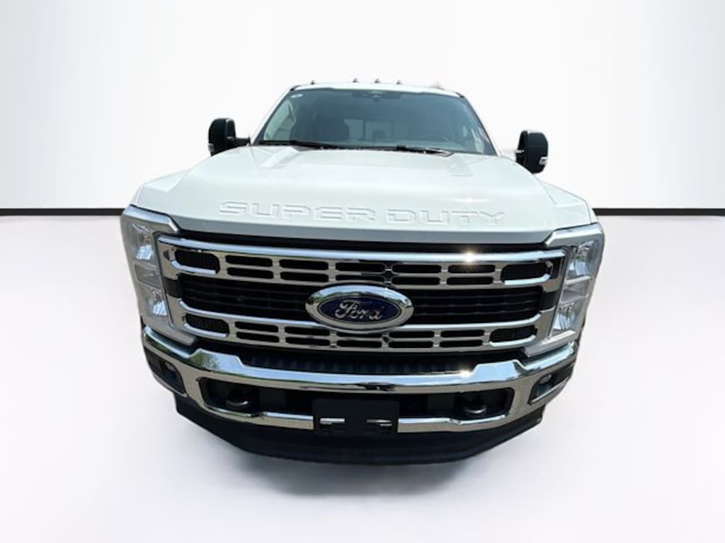 New 2026 Ford F-450 Chassis XL Truck Crew Cab