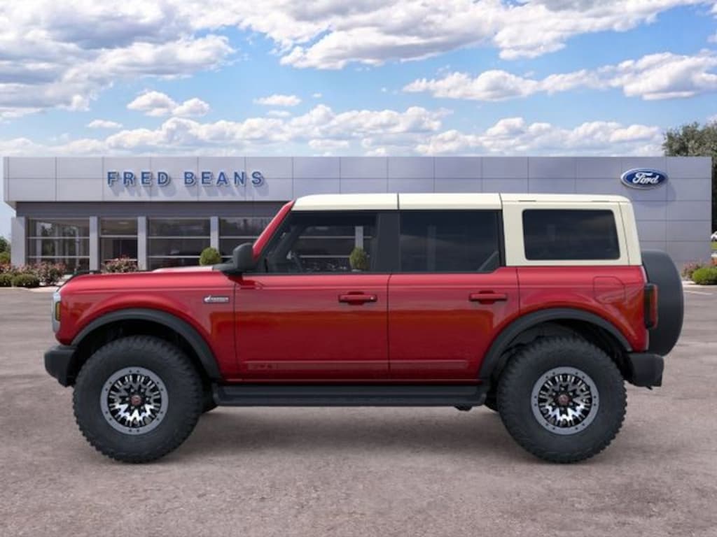 New 2026 Ford Bronco Outer Banks SUV