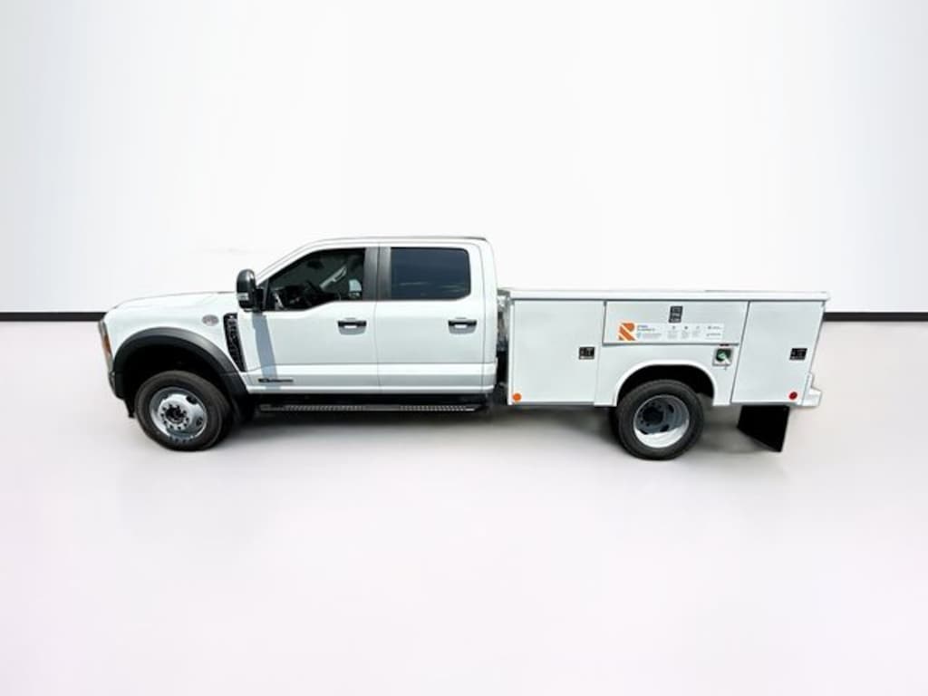 New 2026 Ford F-450 Chassis XL Truck Crew Cab
