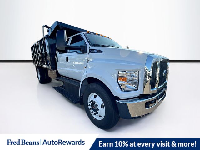 2027 Ford F-650's photo
