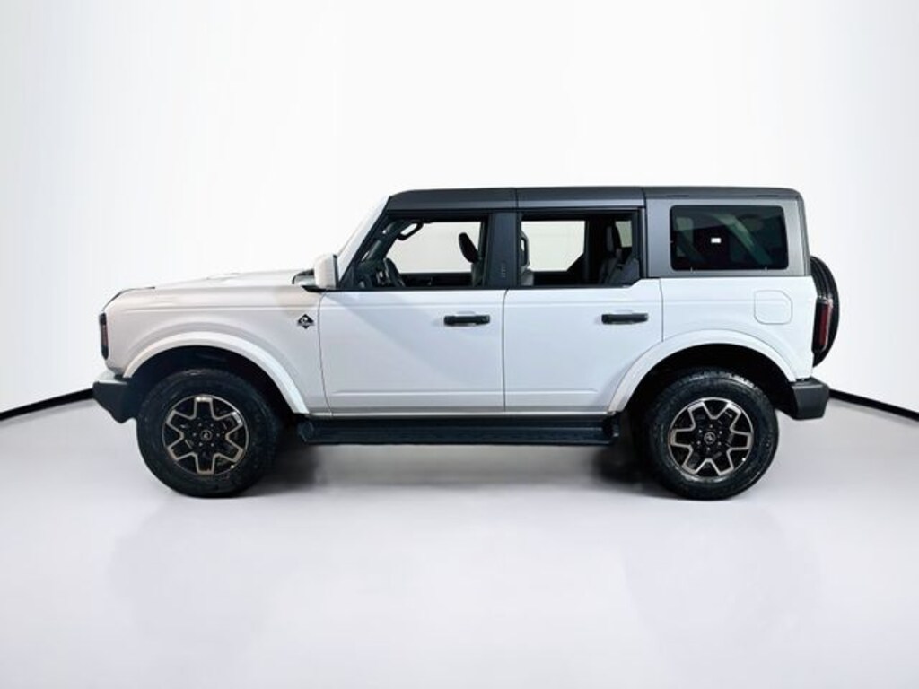 New 2026 Ford Bronco Outer Banks SUV