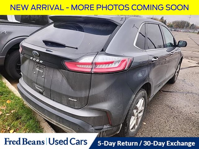 2024 Ford Edge SEL photo 3
