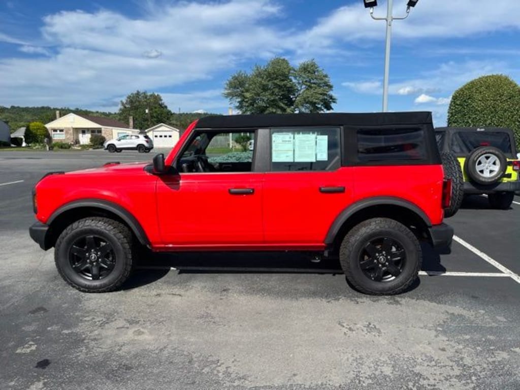 Used 2023 Ford Bronco Base SUV