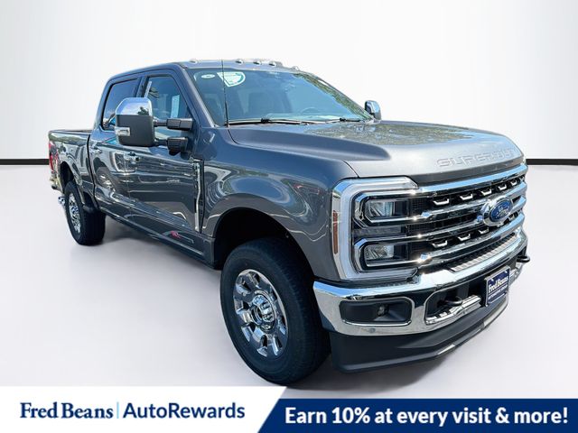 2026 Ford F-350 Lariat Truck Crew Cab