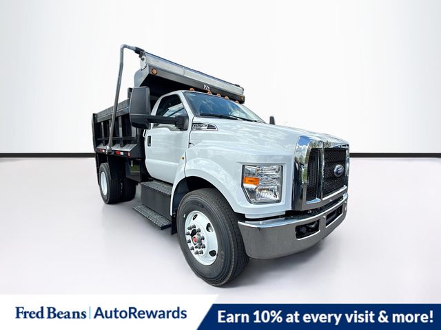 2027 Ford F-750's photo