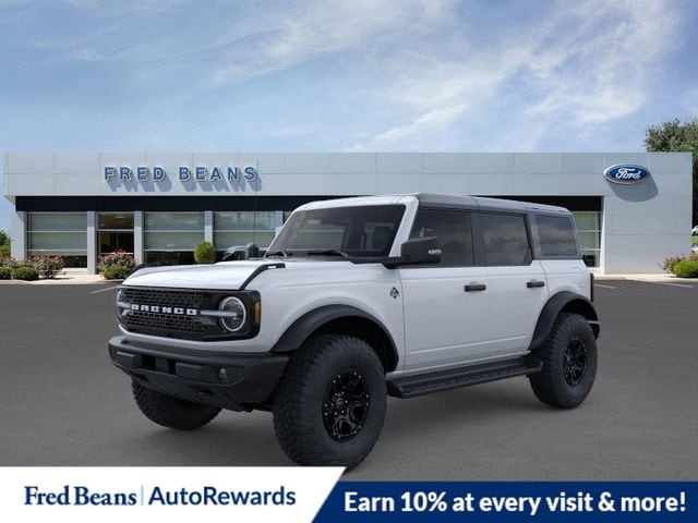 2025 Ford Bronco 4-Door Outer Banks's photo