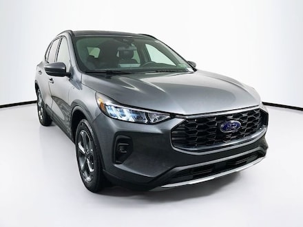2025 Ford Escape ST-Line Select SUV