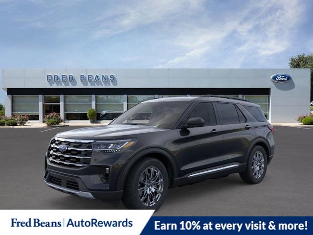 2025 Ford Explorer photo 2