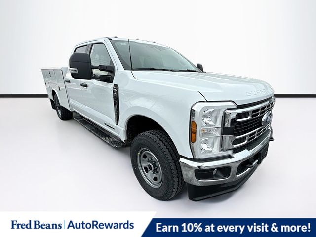 2026 Ford F-350 Chassis Truck Crew Cab 