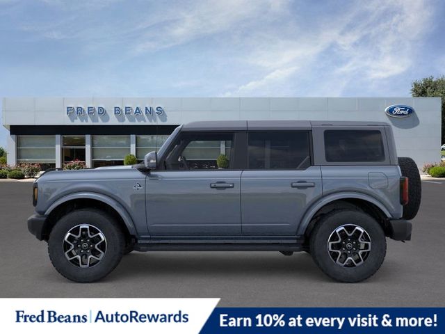 2024 Ford Bronco Outer Banks photo 3