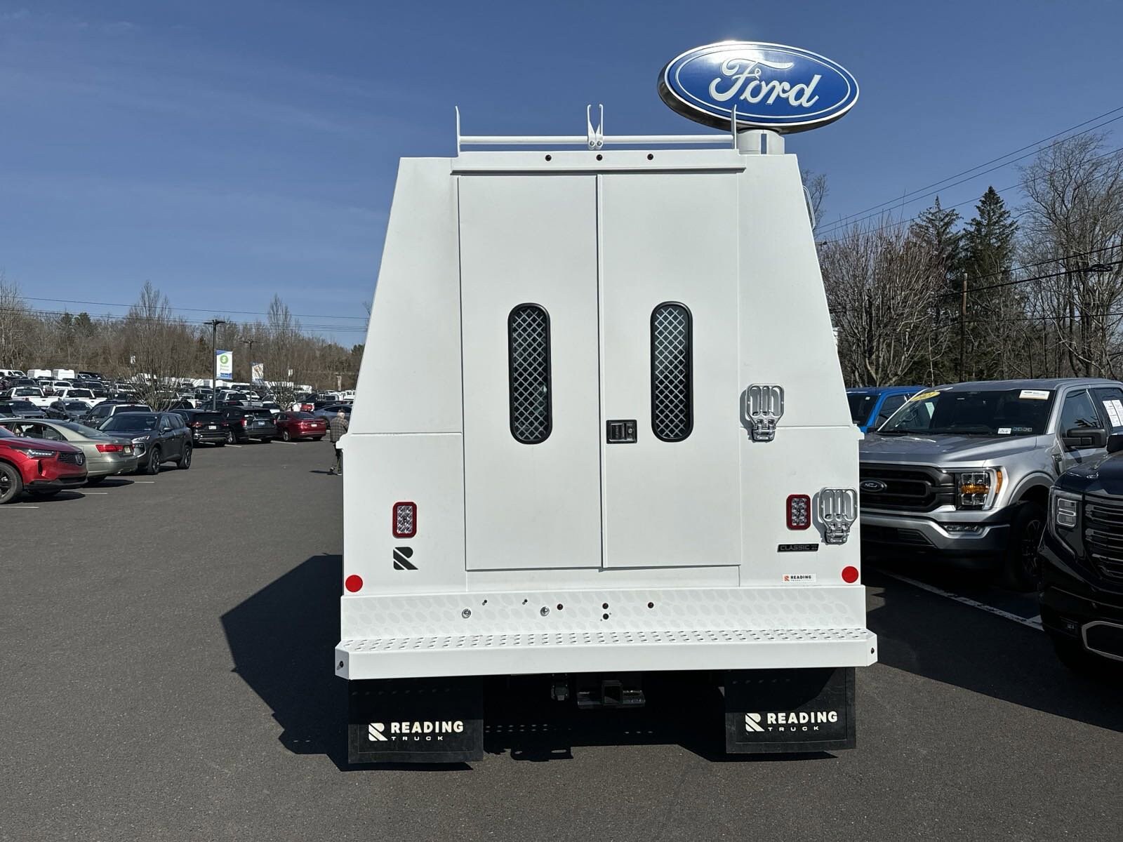 2023 Ford F-550 XL photo 4