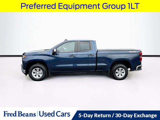 2022 Chevrolet Silverado 1500 LT photo 2