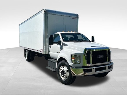 2017 Ford F-750SD Base