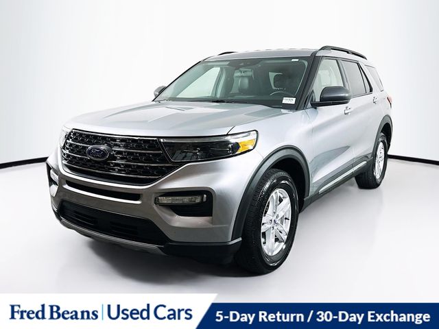 2023 Ford Explorer XLT photo 2