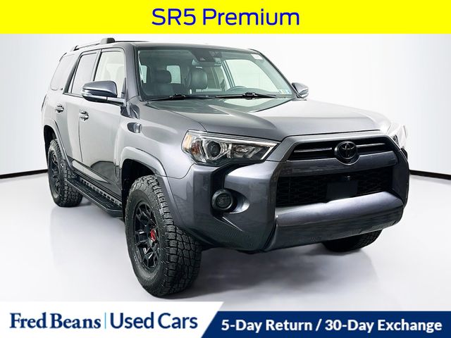 2022 Toyota 4Runner SR5 Premium's photo