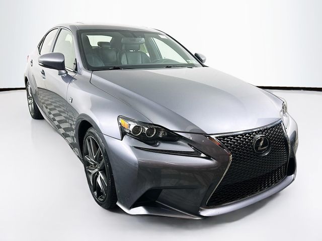 2016 Lexus IS 300's photo
