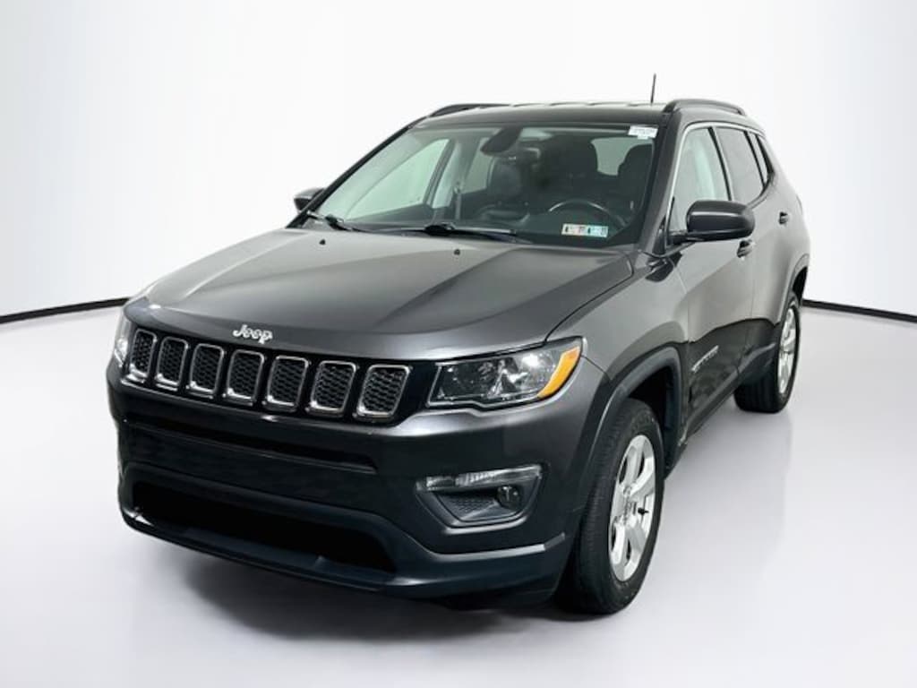 Used 2018 Jeep Compass Latitude SUV