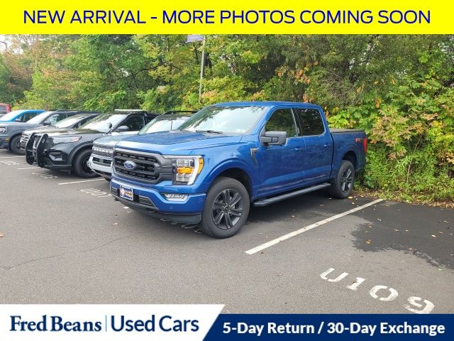 2022 Ford F-150 XLT photo 2