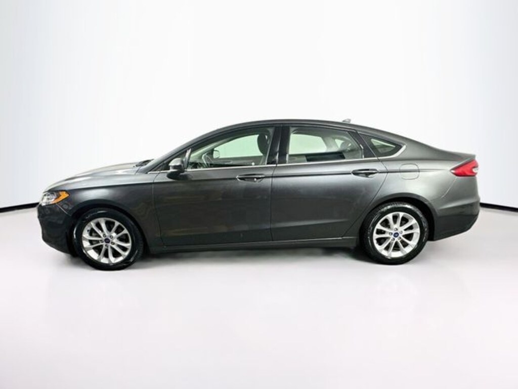 Used 2020 Ford Fusion SE Sedan