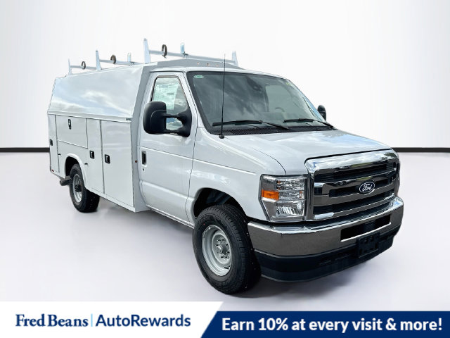 2027 Ford E-350 Cutaway