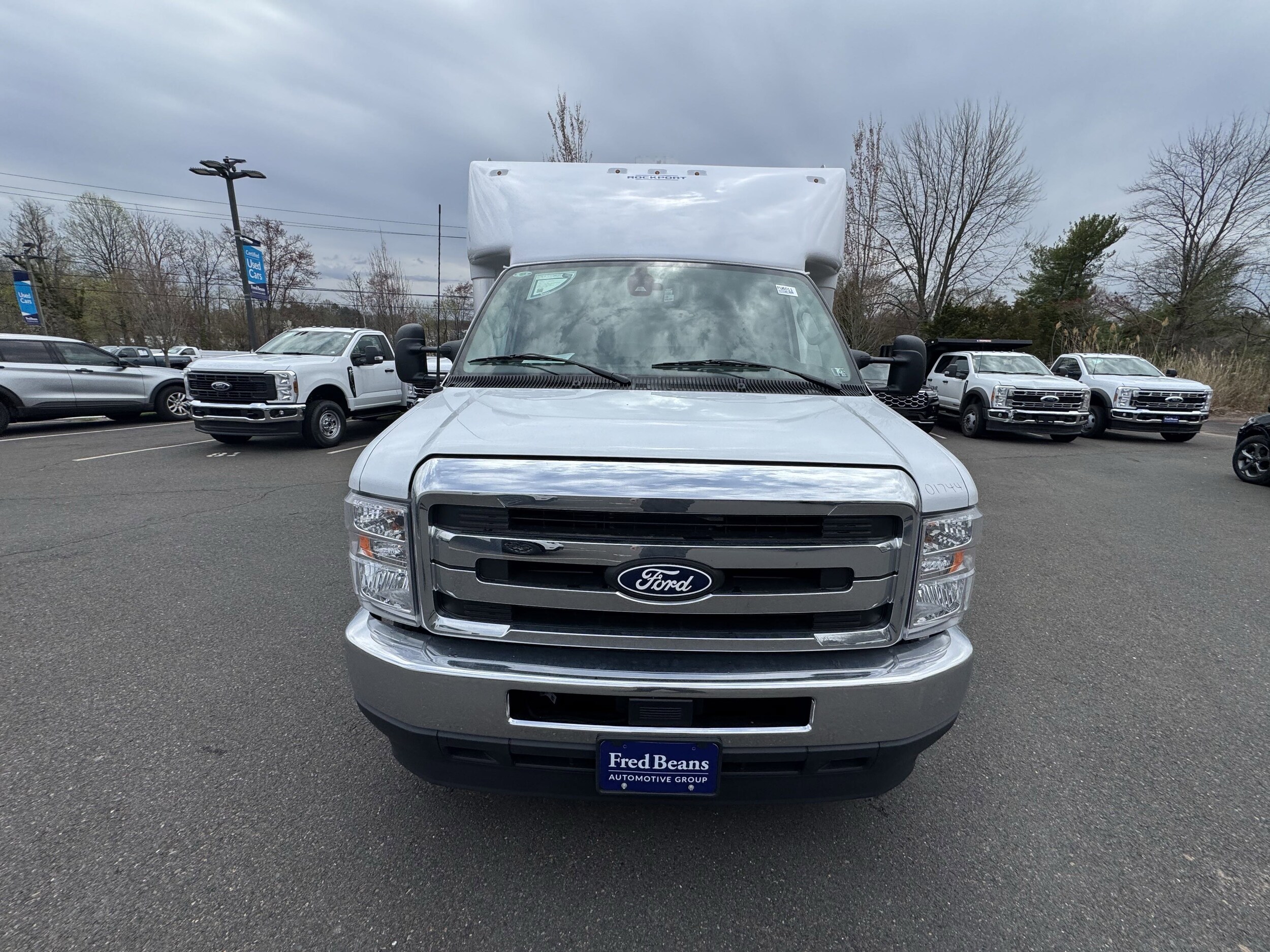 2026 Ford E-350 Base photo 2