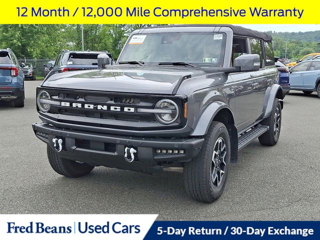 2022 Ford Bronco Outer Banks photo 3