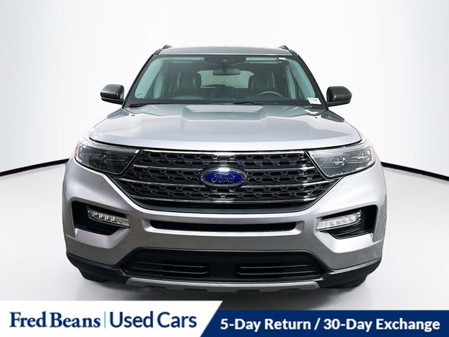2023 Ford Explorer XLT photo 2