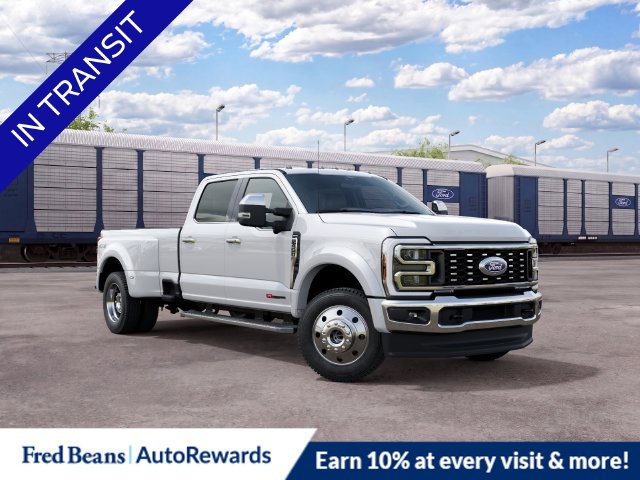 2027 Ford F-450 Lariat Truck Crew Cab