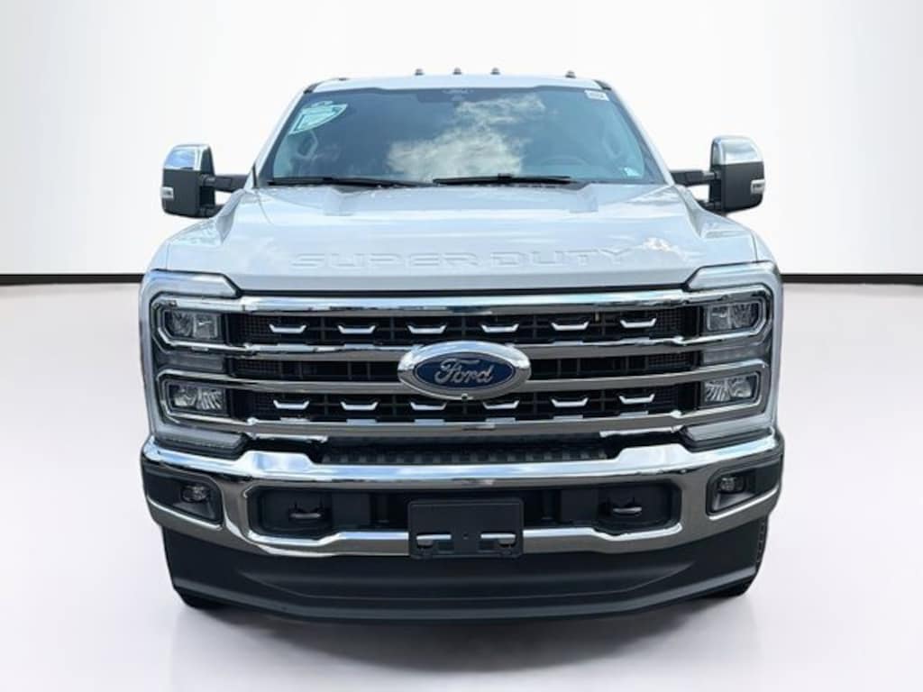 New 2026 Ford F-250 Lariat Truck Crew Cab