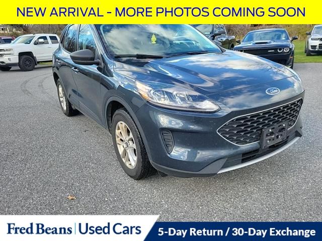 2022 Ford Escape SE's photo