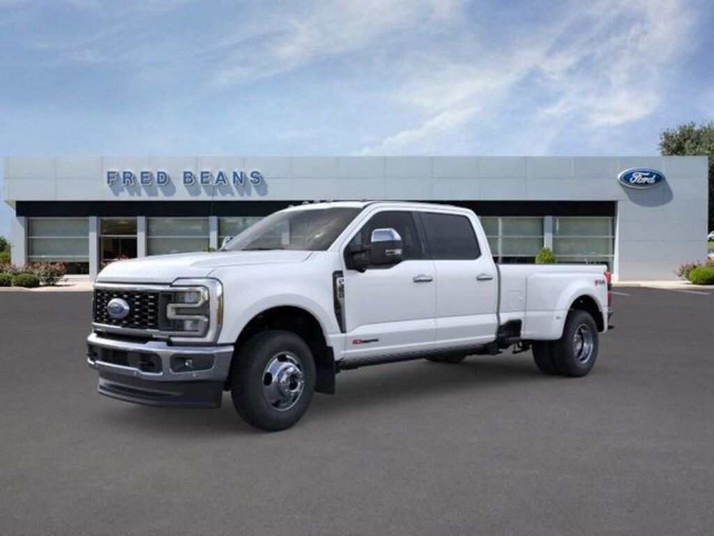 New 2026 Ford F-350 Lariat Truck Crew Cab
