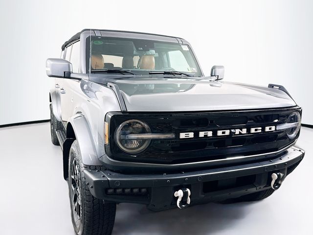 2022 Ford Bronco 4-Door Outer Banks's photo