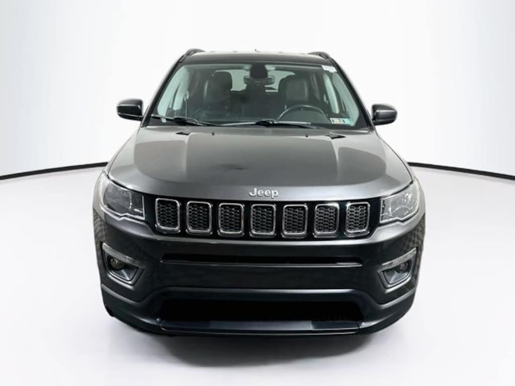 Used 2018 Jeep Compass Latitude SUV