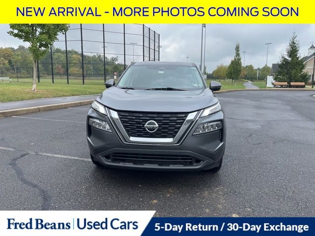 2021 Nissan Rogue SV photo 4