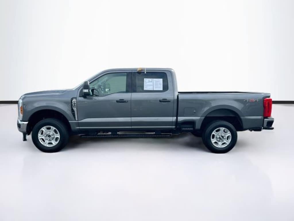 Certified 2025 Ford F-250SD XLT Truck Crew Cab
