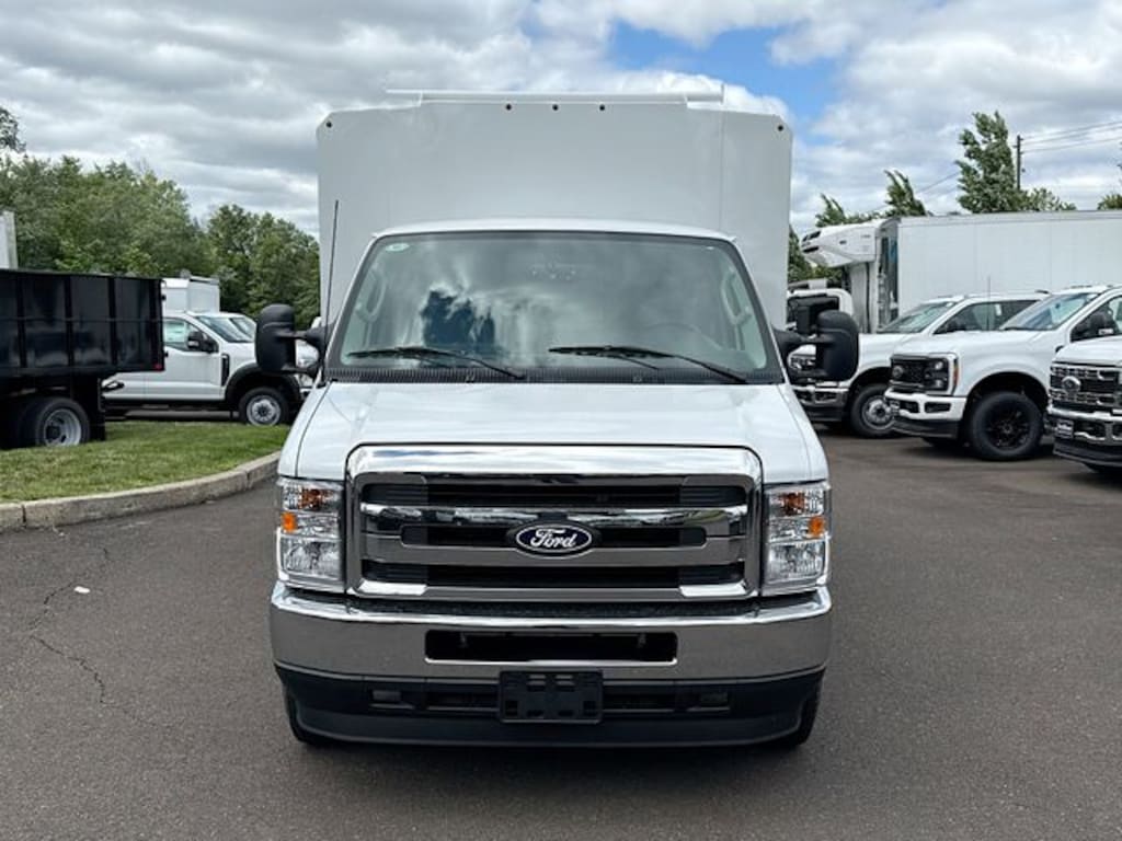 New 2027 Ford E-350 Cutaway Base Truck