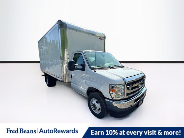 2026 Ford E-450 Cutaway Truck 