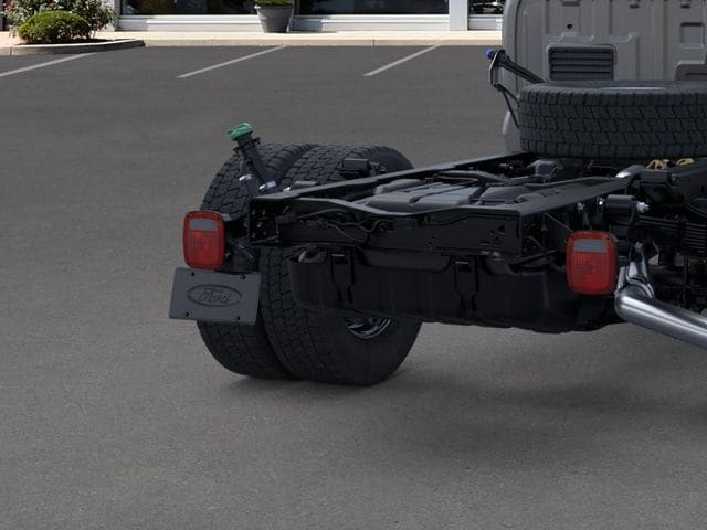 2026 Ford F-450 Super Duty Chassis Cab XLT - Photo 27