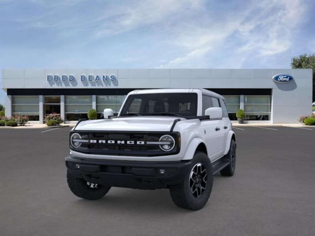 New 2026 Ford Bronco Outer Banks SUV