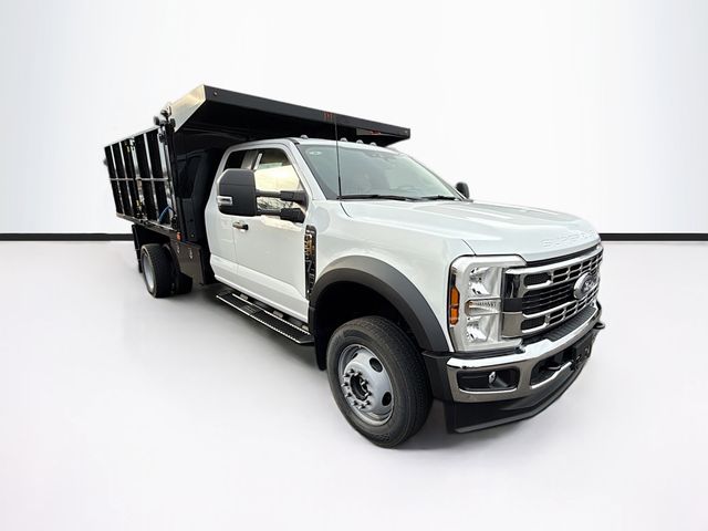 2026 Ford F-550 Super Duty Chassis Cab XL's photo