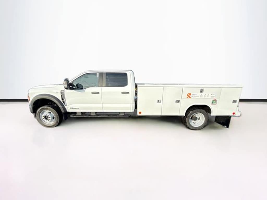 New 2026 Ford F-450 Chassis XL Truck Crew Cab