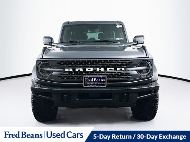 2023 Ford Bronco Badlands photo 2