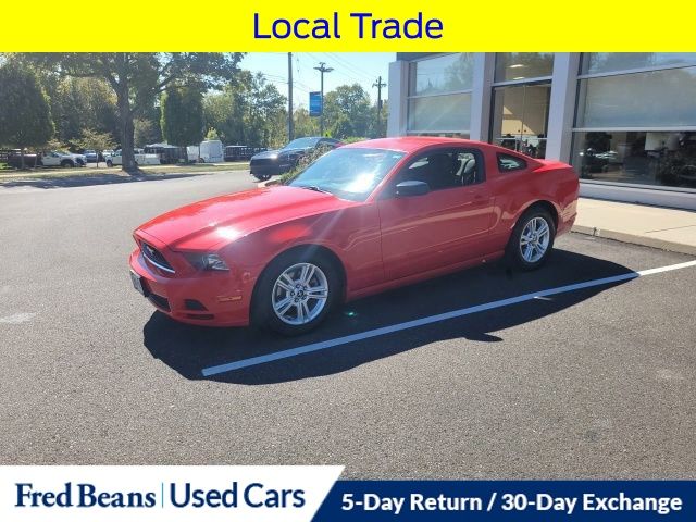 2014 Ford Mustang V6 photo 2