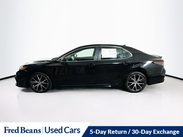 2023 Toyota Camry SE photo 4