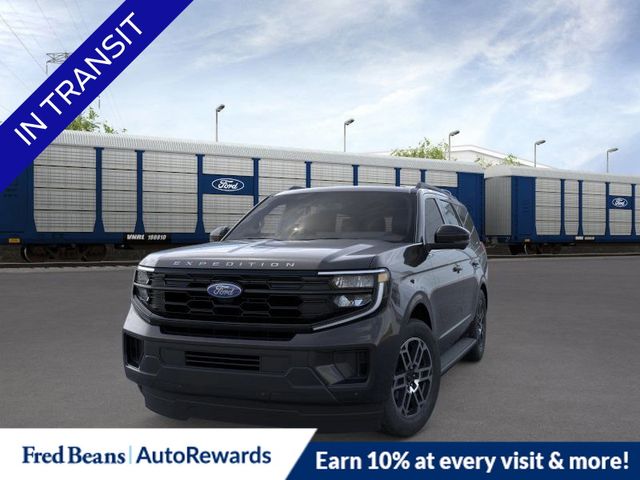 2025 Ford Expedition photo 3